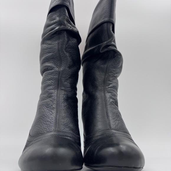 Steve Madden Women's Black Leather Slouchy/Ruched Mid-Calf Heel Boots - Size 5.5 - Picture 3 of 15